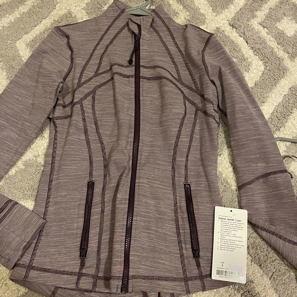 Lululemon with tags define jacket